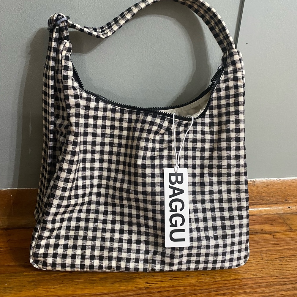 NWT Baggu Gingham shoulder bag